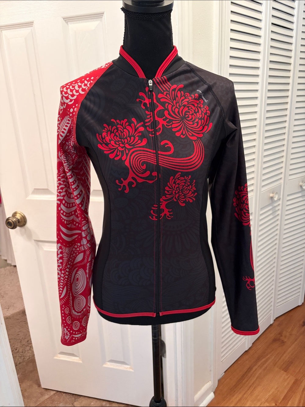 Shebeest Floral Zip-Front Long Sleeve Cycling Jersey Activewear Jacket